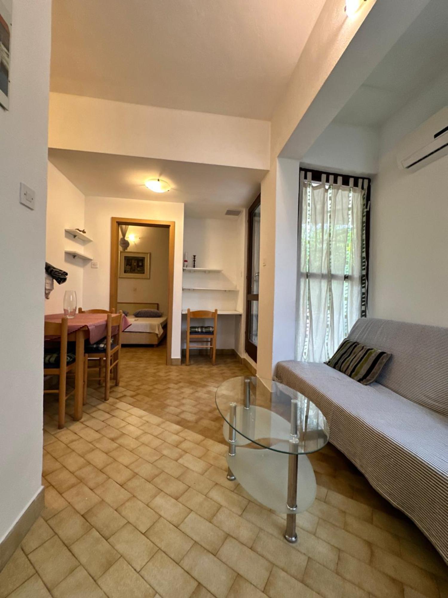 Ferienwohnung Kornelija 2 Podgora Exterior foto